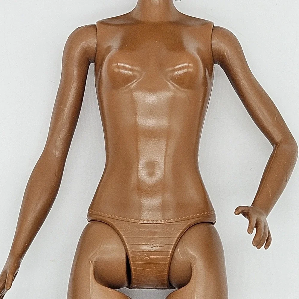 Barbie Fashionista Doll Dark Brown Curly Hair Afro Textured Brunette Body Mattel